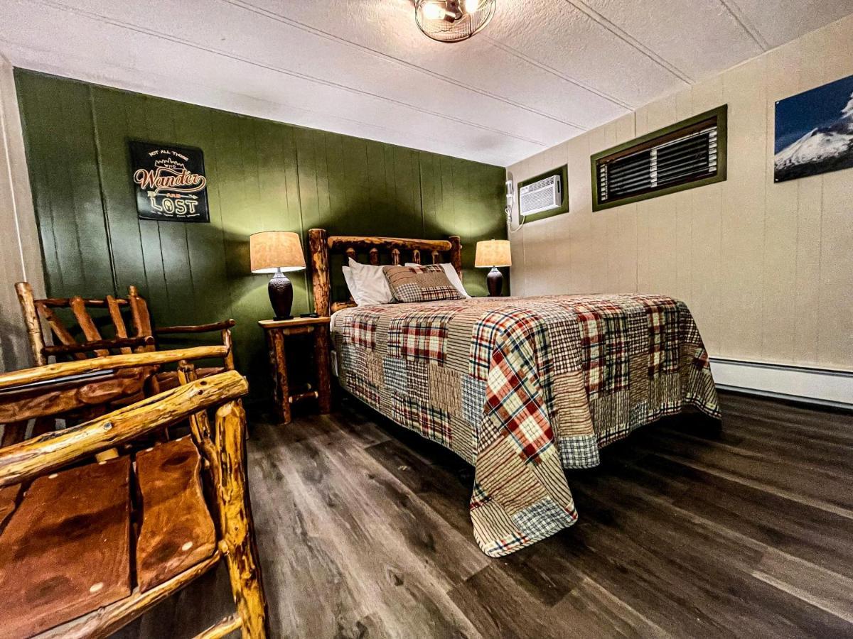 Lone Fir Resort Cougar ภายนอก รูปภาพ