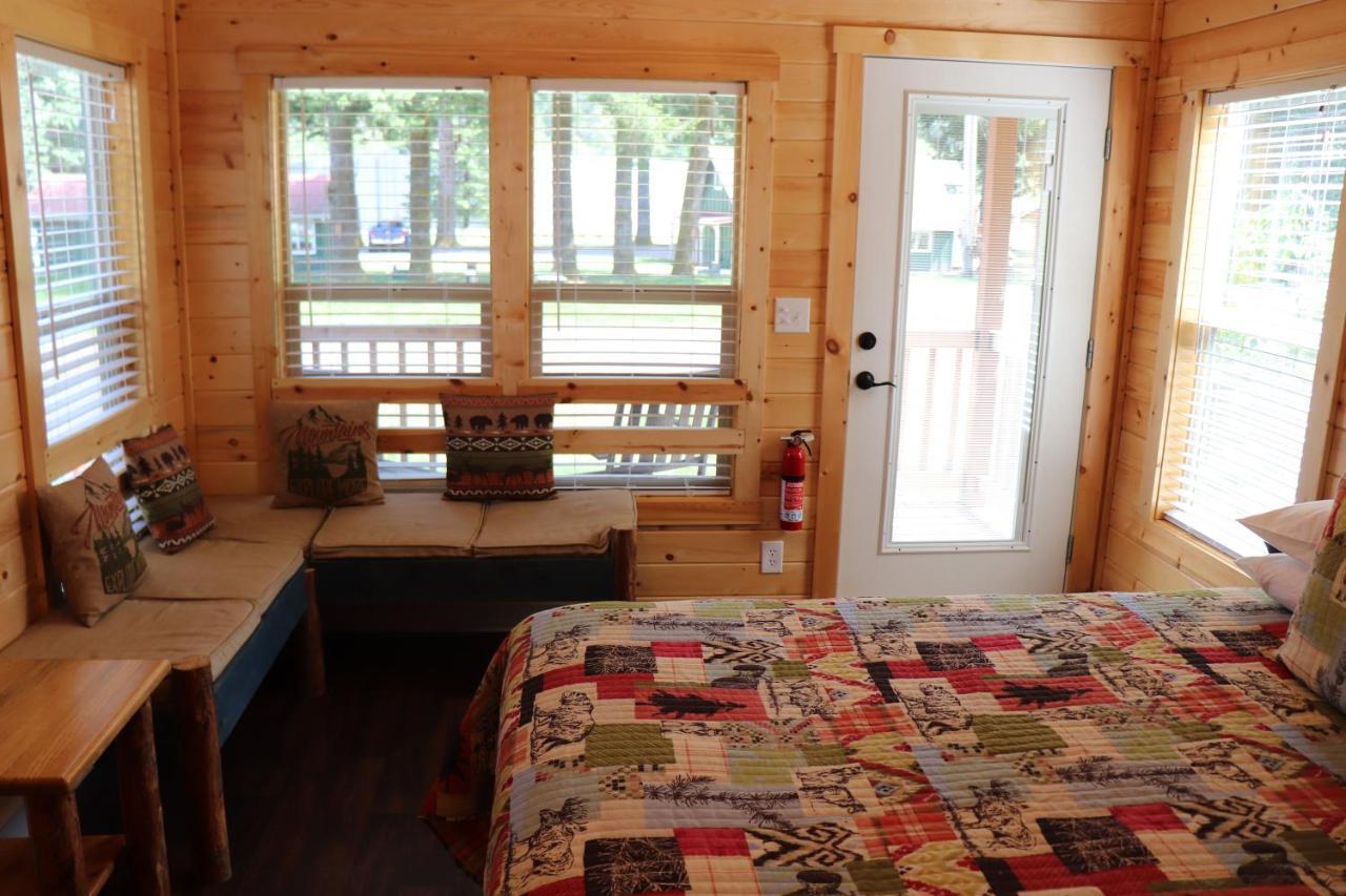 Lone Fir Resort Cougar ภายนอก รูปภาพ
