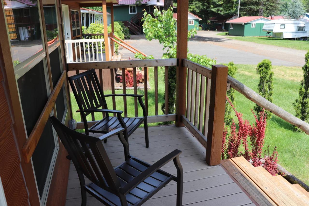 Lone Fir Resort Cougar ภายนอก รูปภาพ