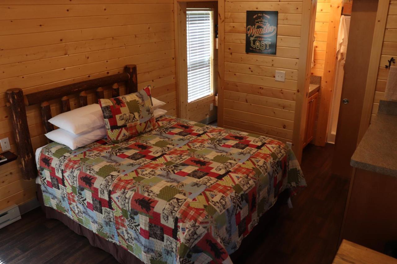Lone Fir Resort Cougar ภายนอก รูปภาพ